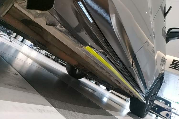 Used CHANGAN UNI-T 2020 1.5T Flagship Version Right Side Sill
