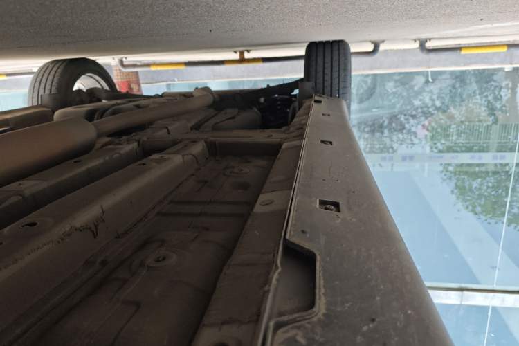 Used CHANGAN UNI-T 2020 1.5T Prestige Version Right Side Sill