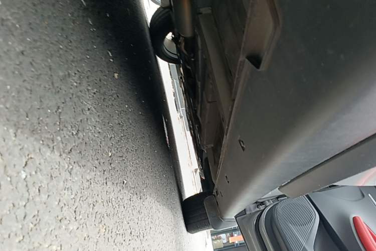 Used CHANGAN UNI-T 2020 1.5T Flagship Version Right Side Sill