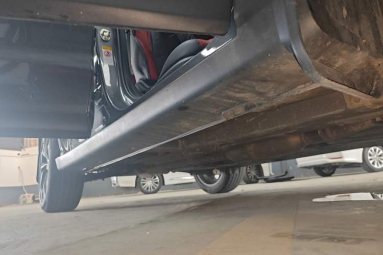 Used CHANGAN UNI-T 2020 1.5T Prestige Version Right Side Sill
