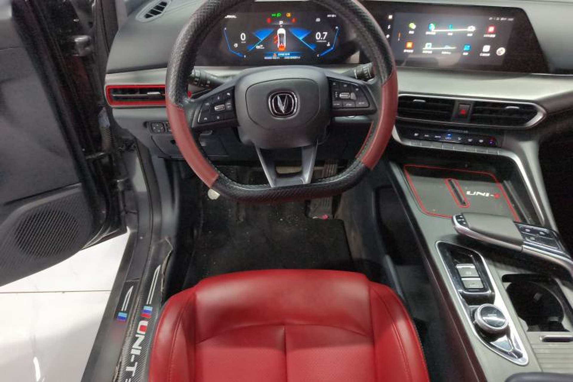 Used CHANGAN UNI-T 2020 1.5T Prestige Version Steering Wheel