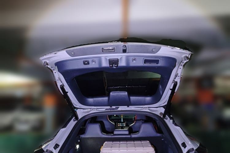 Used CHANGAN UNI-T 2020 1.5T Flagship Version Trunk