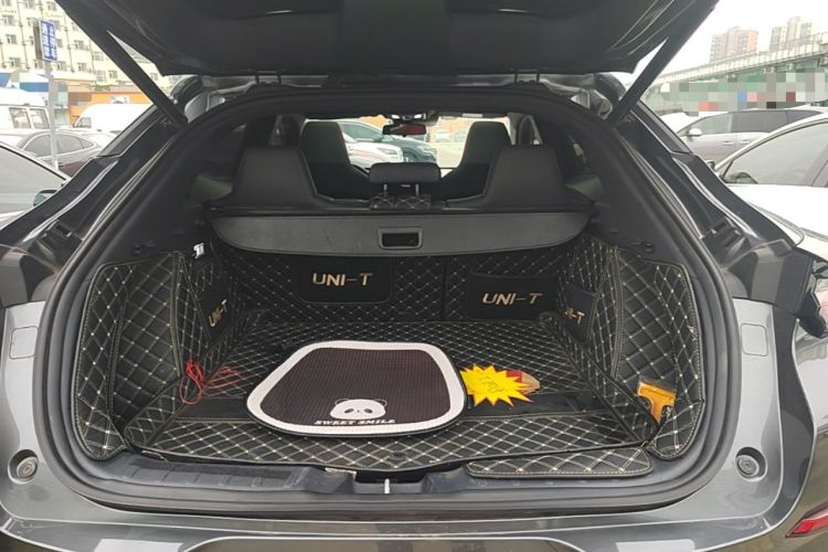 Used CHANGAN UNI-T 2020 1.5T Flagship Version Trunk