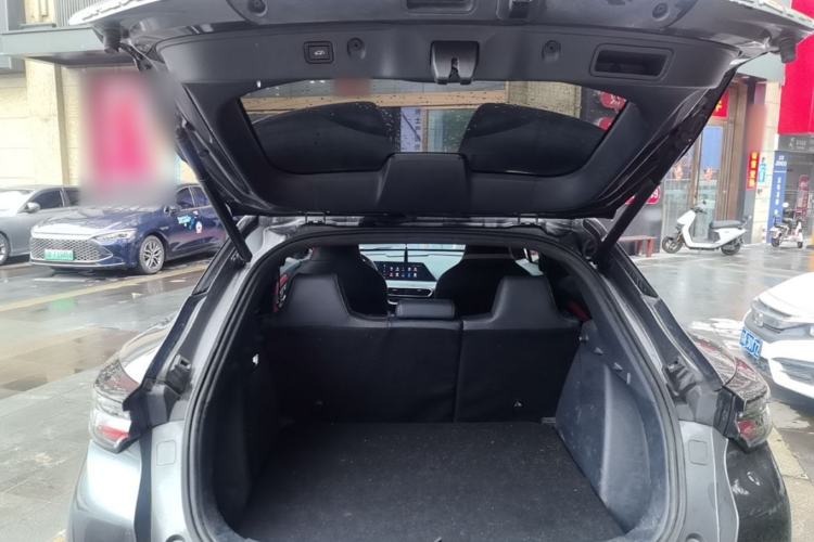 Used CHANGAN UNI-T 2020 1.5T Flagship Version Trunk