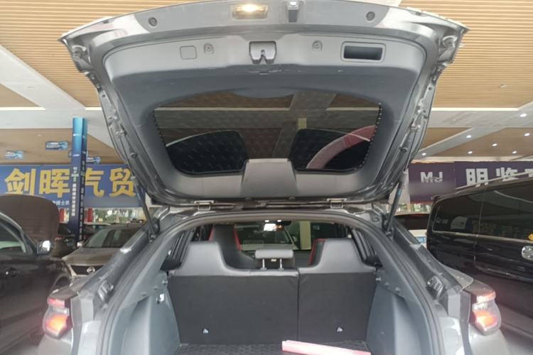 Used CHANGAN UNI-T 2020 1.5T Prestige Version Trunk