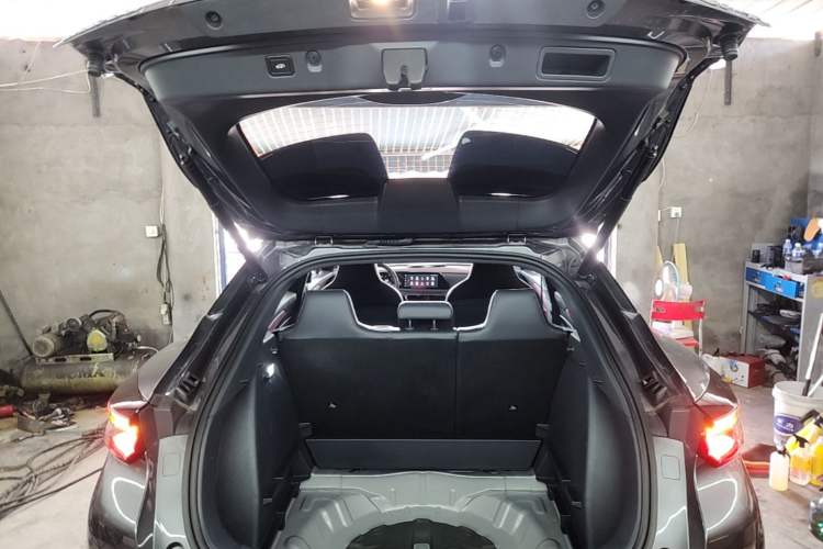 Used CHANGAN UNI-T 2020 1.5T Flagship Version Trunk
