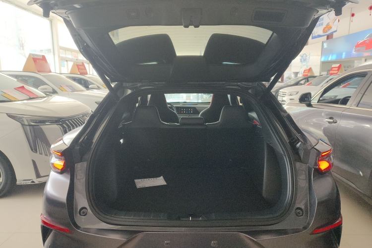 Used CHANGAN UNI-T 2020 1.5T Flagship Version Trunk