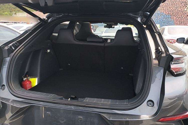 Used CHANGAN UNI-T 2020 1.5T Flagship Version Trunk