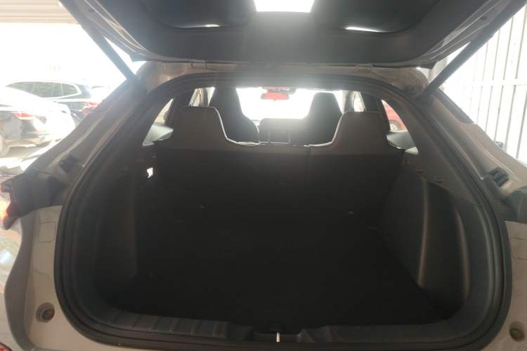 Used CHANGAN UNI-T 2020 1.5T Flagship Version Trunk