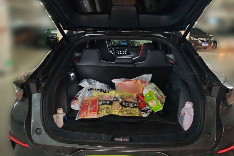 Used CHANGAN UNI-T 2020 1.5T Flagship Version Trunk