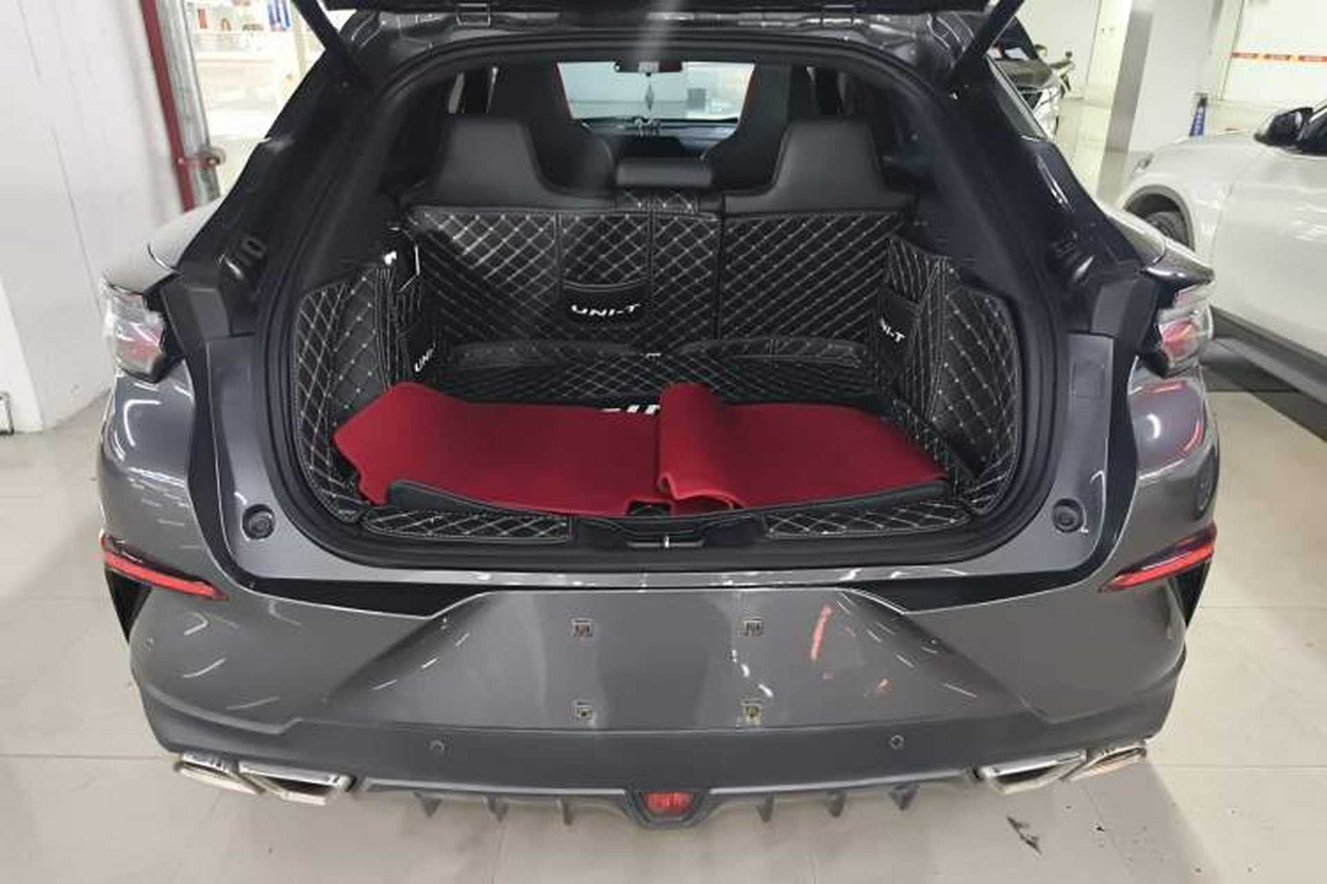 Used CHANGAN UNI-T 2020 1.5T Flagship Version Trunk