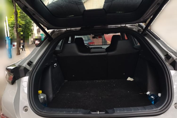 Used CHANGAN UNI-T 2020 1.5T Flagship Version Trunk