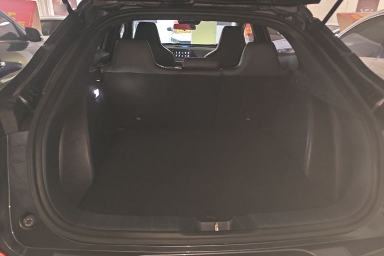 Used CHANGAN UNI-T 2020 1.5T Prestige Version Trunk