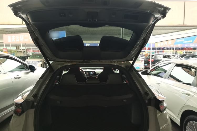 Used CHANGAN UNI-T 2020 1.5T Flagship Version Trunk