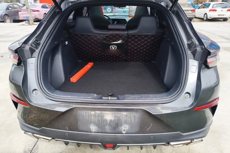 Used CHANGAN UNI-T 2020 1.5T Flagship Version Trunk