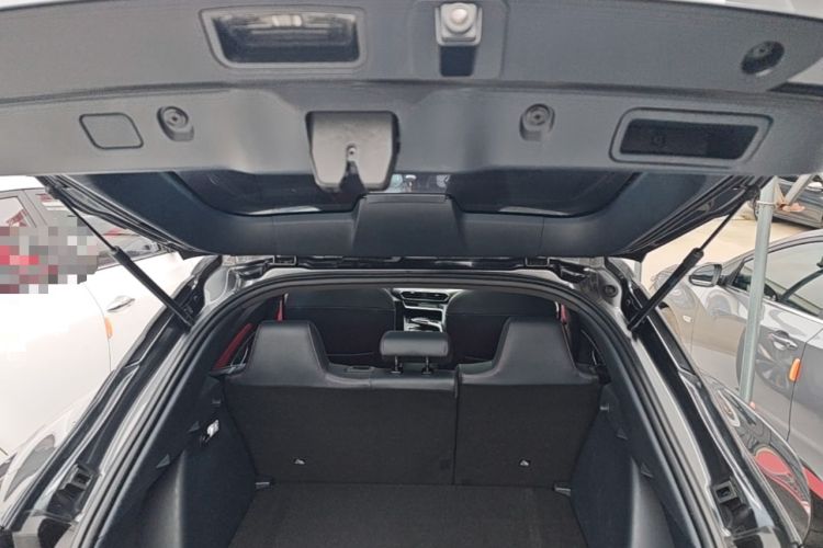 Used CHANGAN UNI-T 2020 1.5T Prestige Version Trunk