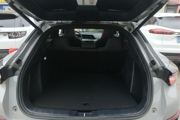 Used CHANGAN UNI-T 2020 1.5T Flagship Version Trunk