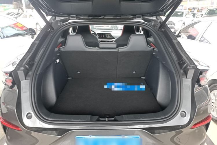 Used CHANGAN UNI-T 2020 1.5T Flagship Version Trunk