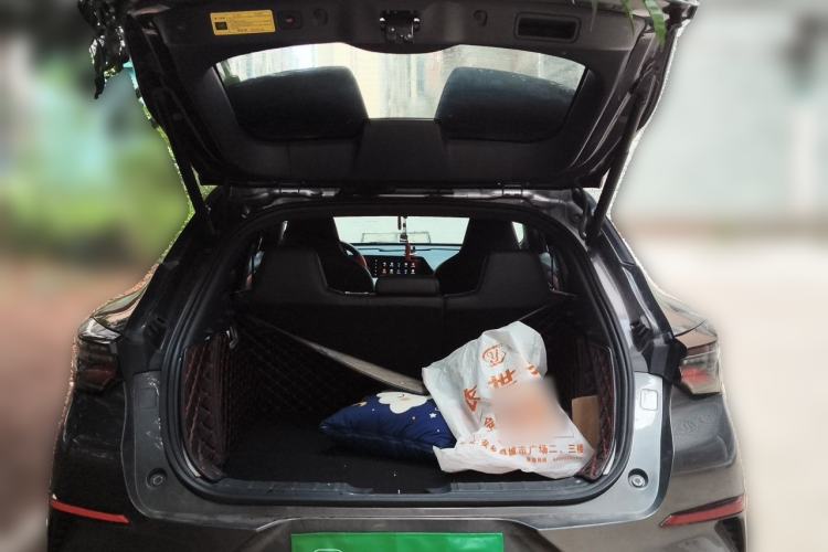 Used CHANGAN UNI-T 2020 1.5T Prestige Version Trunk