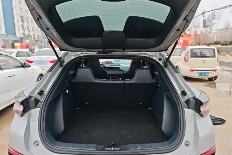 Used CHANGAN UNI-T 2020 1.5T Prestige Version Trunk