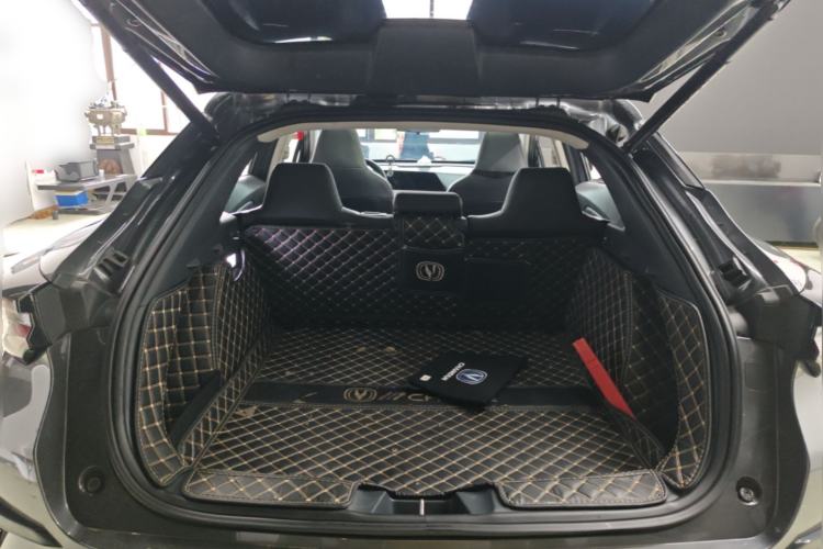 Used CHANGAN UNI-T 2020 1.5T Flagship Version Trunk
