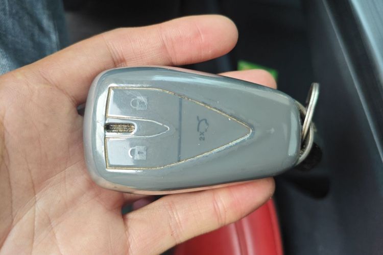 Used CHANGAN UNI-T 2020 1.5T Prestige Version Vehicle Key