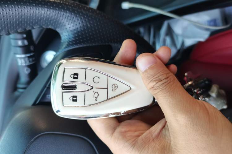 Used CHANGAN UNI-T 2020 1.5T Flagship Version Vehicle Key