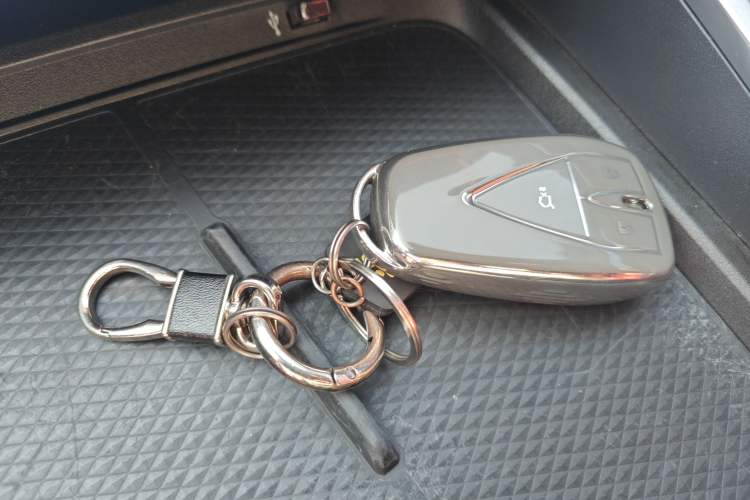 Used CHANGAN UNI-T 2020 1.5T Prestige Version Vehicle Key