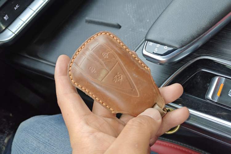 Used CHANGAN UNI-T 2020 1.5T Prestige Version Vehicle Key