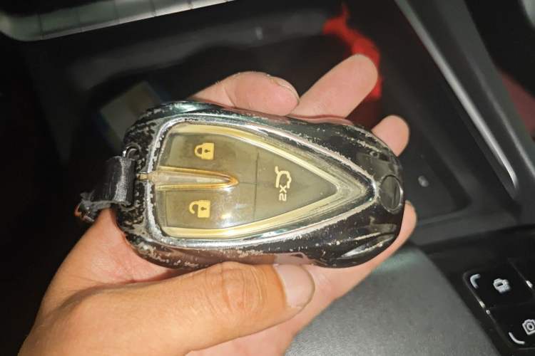 Used CHANGAN UNI-T 2020 1.5T Prestige Version Vehicle Key
