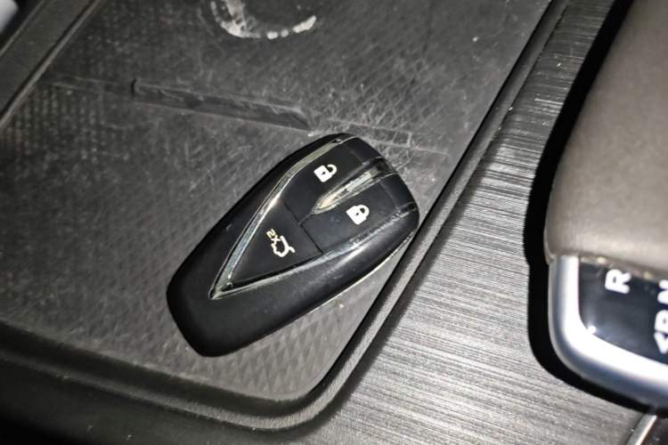 Used CHANGAN UNI-T 2020 1.5T Prestige Version Vehicle Key