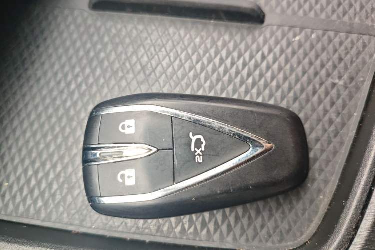 Used CHANGAN UNI-T 2020 1.5T Prestige Version Vehicle Key