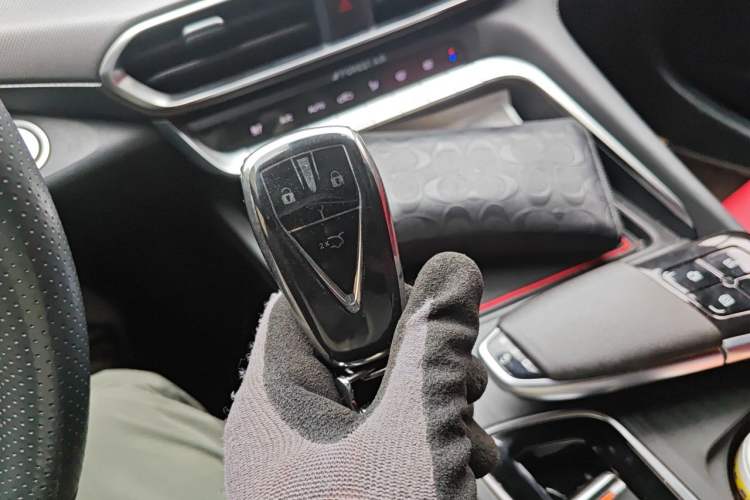 Used CHANGAN UNI-T 2020 1.5T Prestige Version Vehicle Key