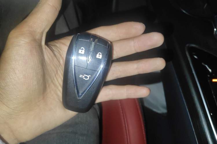 Used CHANGAN UNI-T 2020 1.5T Prestige Version Vehicle Key