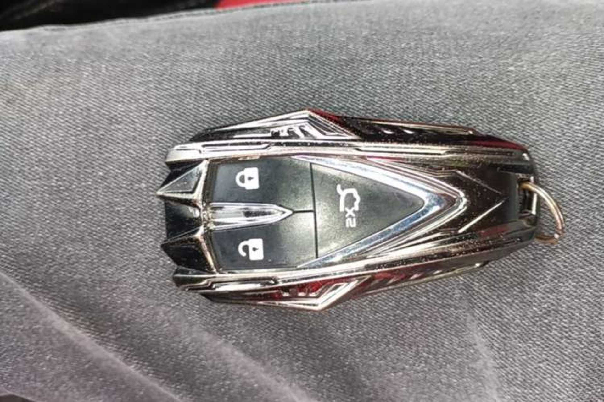 Used CHANGAN UNI-T 2020 1.5T Prestige Version Vehicle Key