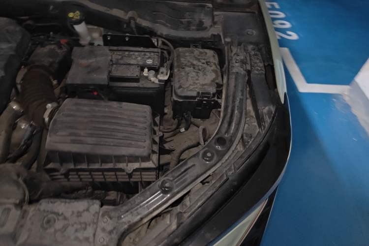 Used CHANGAN UNI-T 2020 1.5T Flagship Version Engine Bay Left