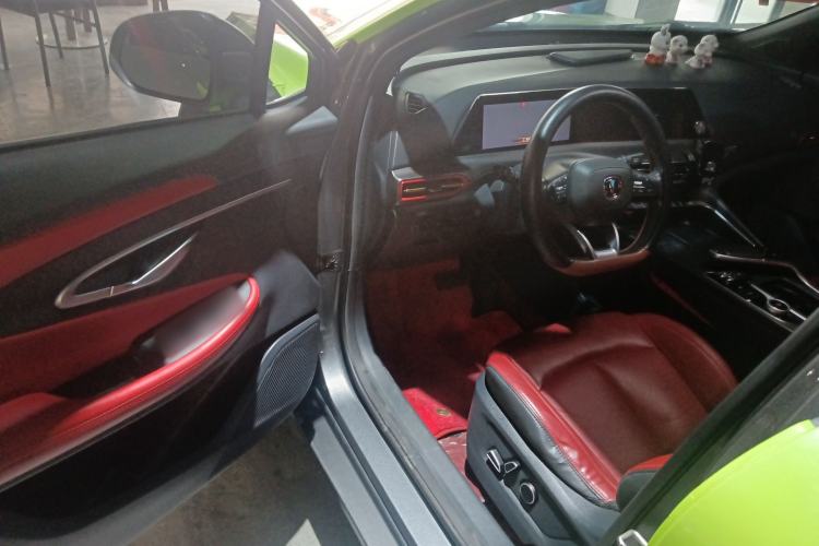 Used CHANGAN UNI-T 2020 1.5T Flagship Version Interior 3