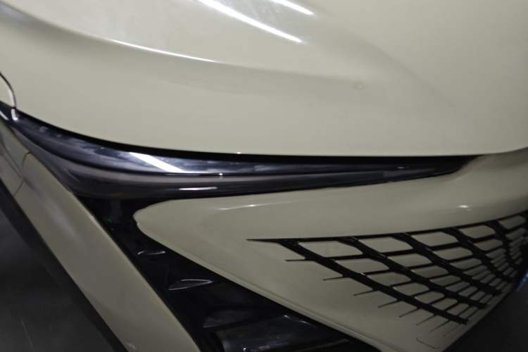 Used CHANGAN UNI-T 2020 1.5T Flagship Version Right Front Headlight