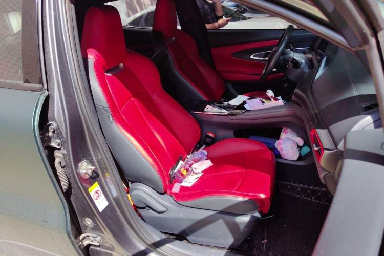 Used CHANGAN UNI-T 2020 1.5T Prestige Version Right Front Seat