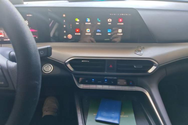 Used CHANGAN UNI-T 2020 1.5T Flagship Version Audio And AC Panel