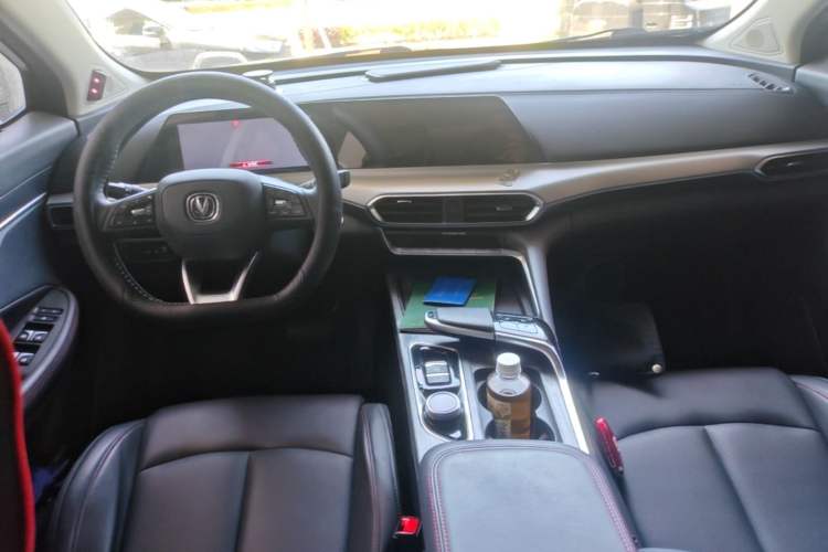 Used CHANGAN UNI-T 2020 1.5T Flagship Version Center Console
