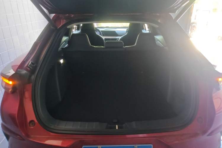Used CHANGAN UNI-T 2020 1.5T Flagship Version Trunk