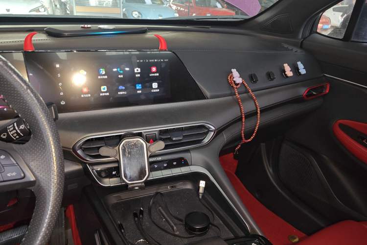 Used CHANGAN UNI-T 2020 1.5T Flagship Version Audio And AC Panel