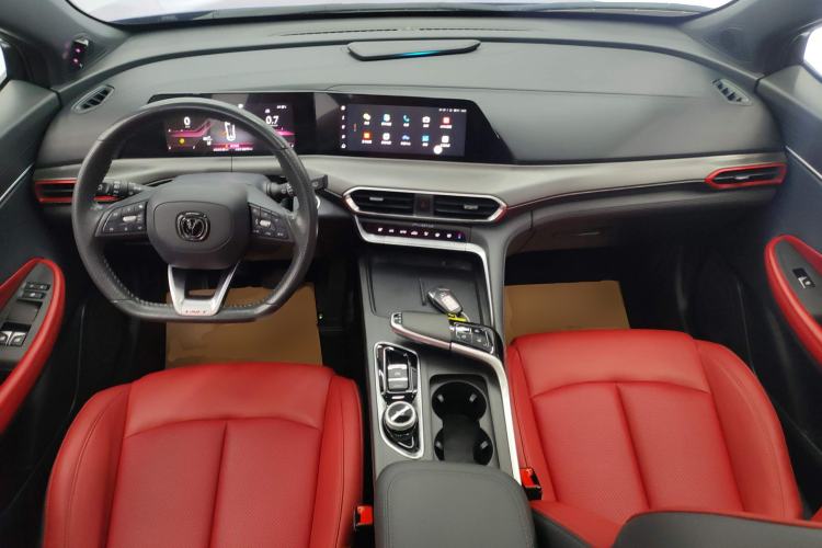 Used CHANGAN UNI-T 2020 1.5T Flagship Version Center Console