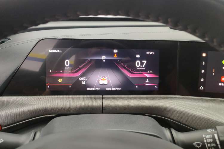 Used CHANGAN UNI-T 2020 1.5T Flagship Version Instrument Cluster