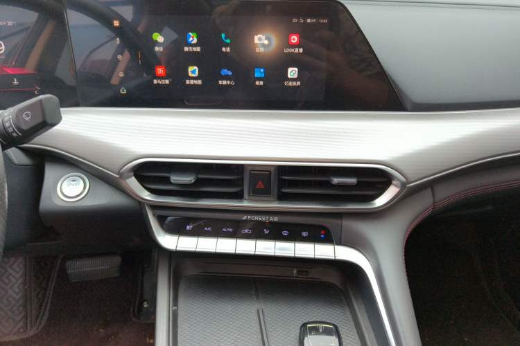 Used CHANGAN UNI-T 2020 1.5T Prestige Version Audio And AC Panel