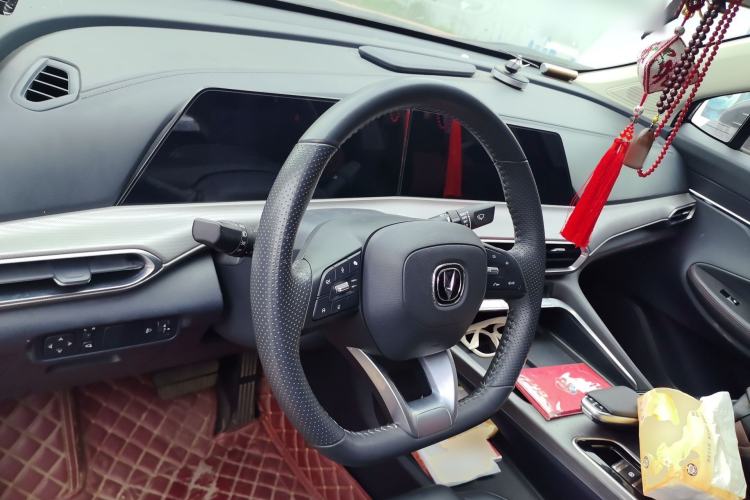 Used CHANGAN UNI-T 2020 1.5T Prestige Version Center Console