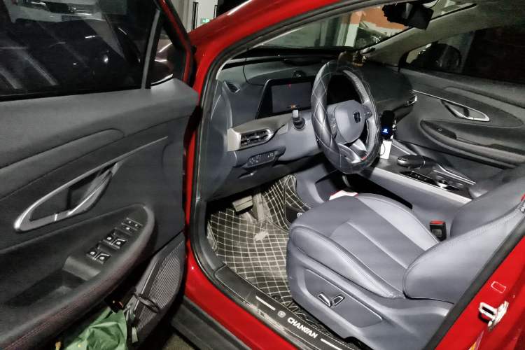 Used CHANGAN UNI-T 2020 1.5T Prestige Version Driver Seat
