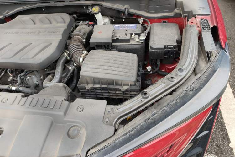 Used CHANGAN UNI-T 2020 1.5T Prestige Version Engine Bay Left