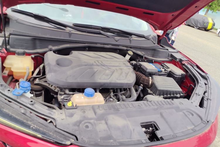 Used CHANGAN UNI-T 2020 1.5T Prestige Version Engine Bay